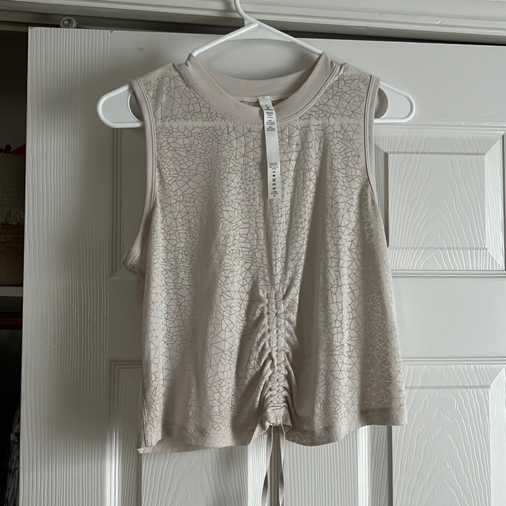 Lulu lemon tank